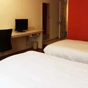 Super 8 Hongqiao Airport Bei Di Lu 上海
